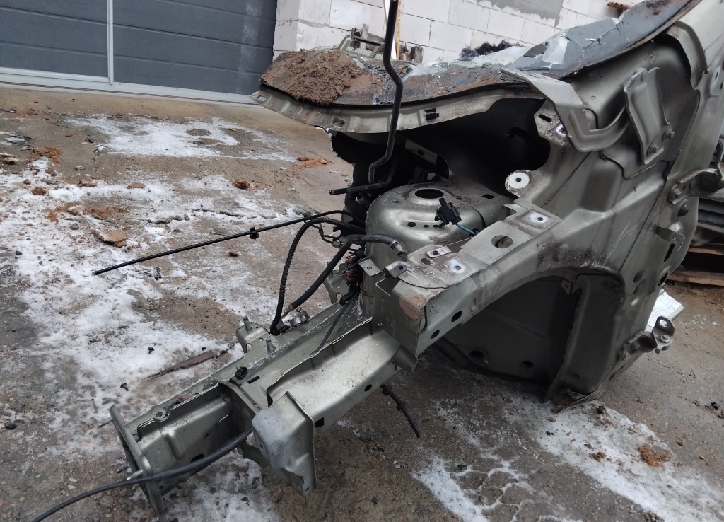 Лонжерон передний левый