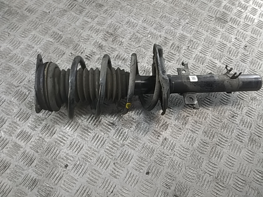 Пружина передняя