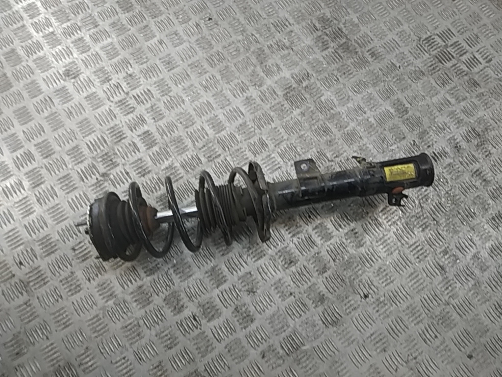 Пружина передняя