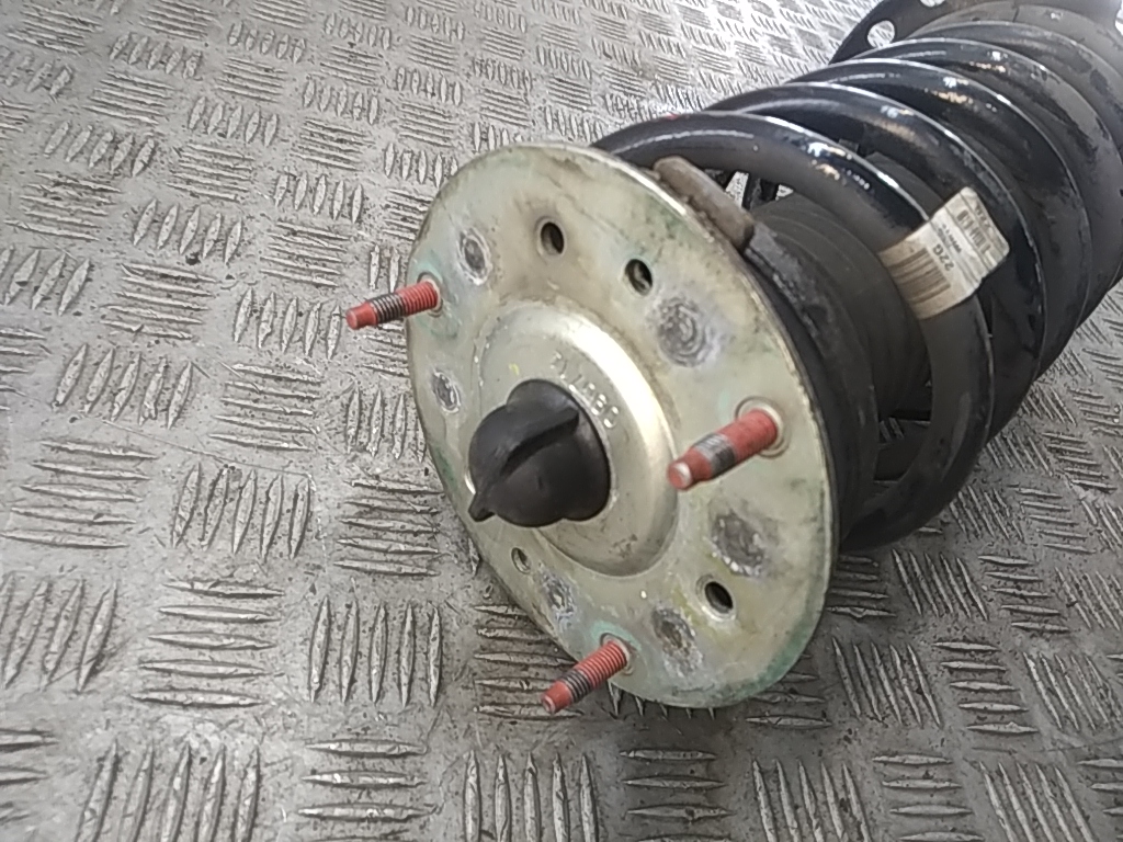 Опора заднего амортизатора