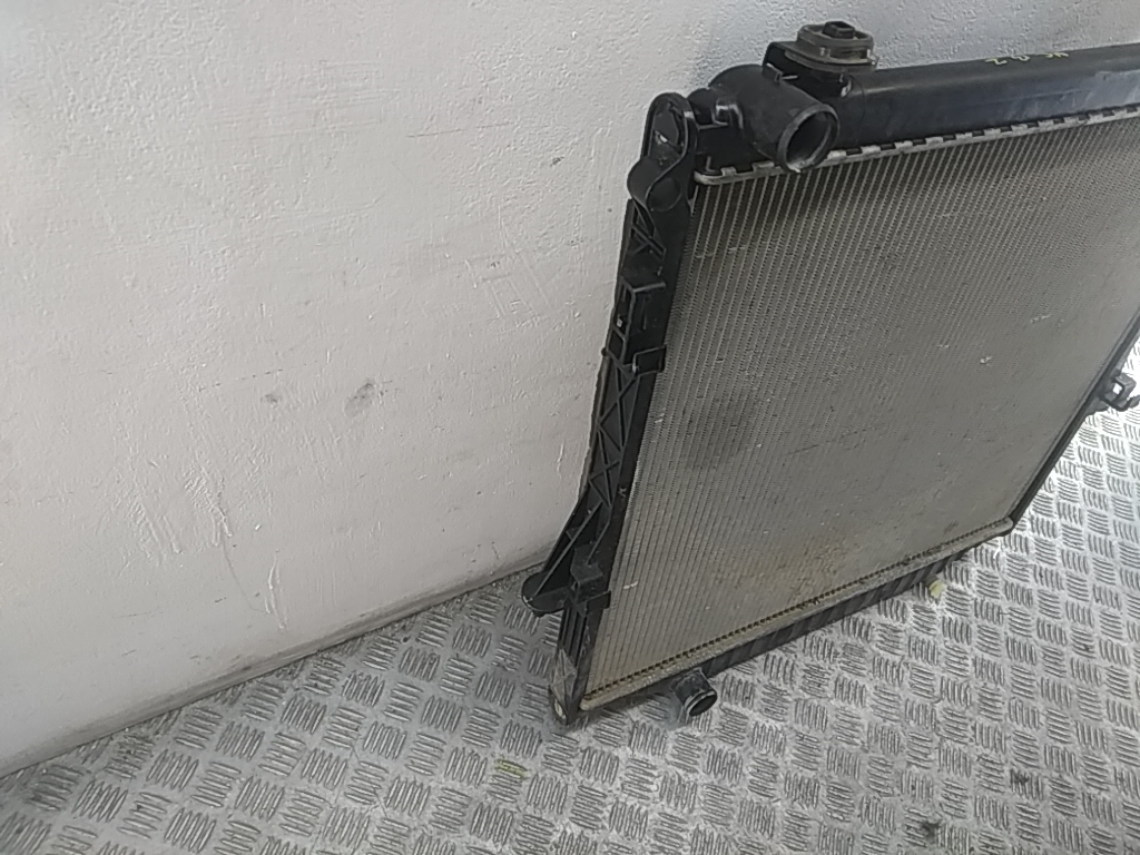 Радиатор охлаждения двигателя