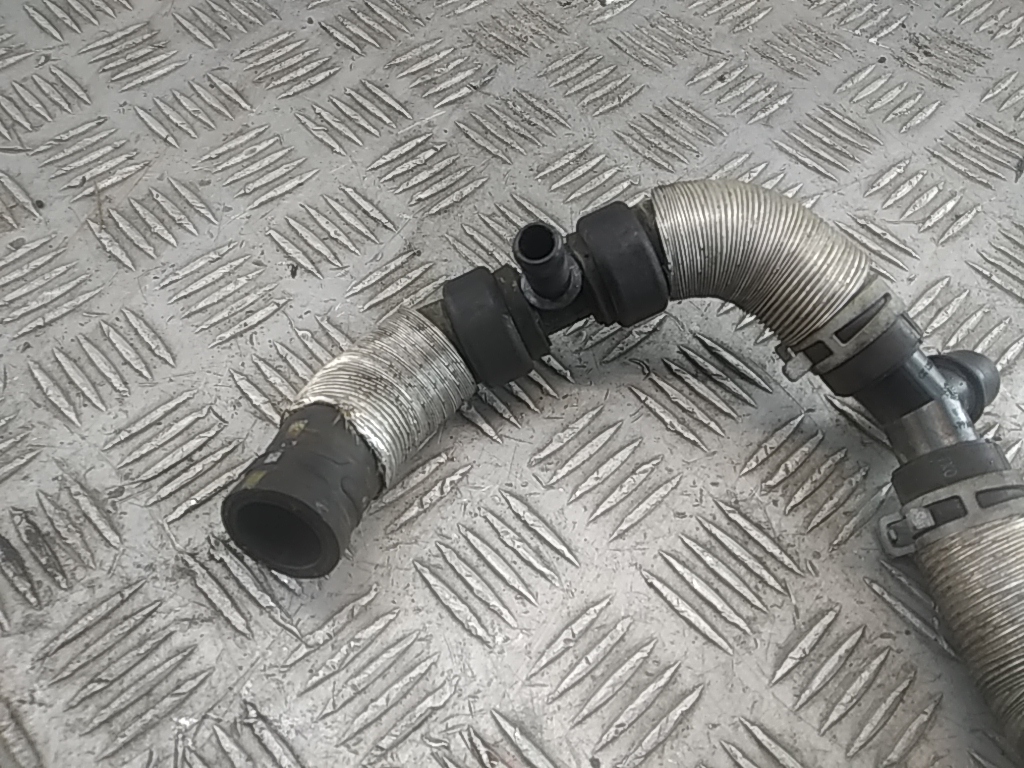 Шланг системы охлаждения