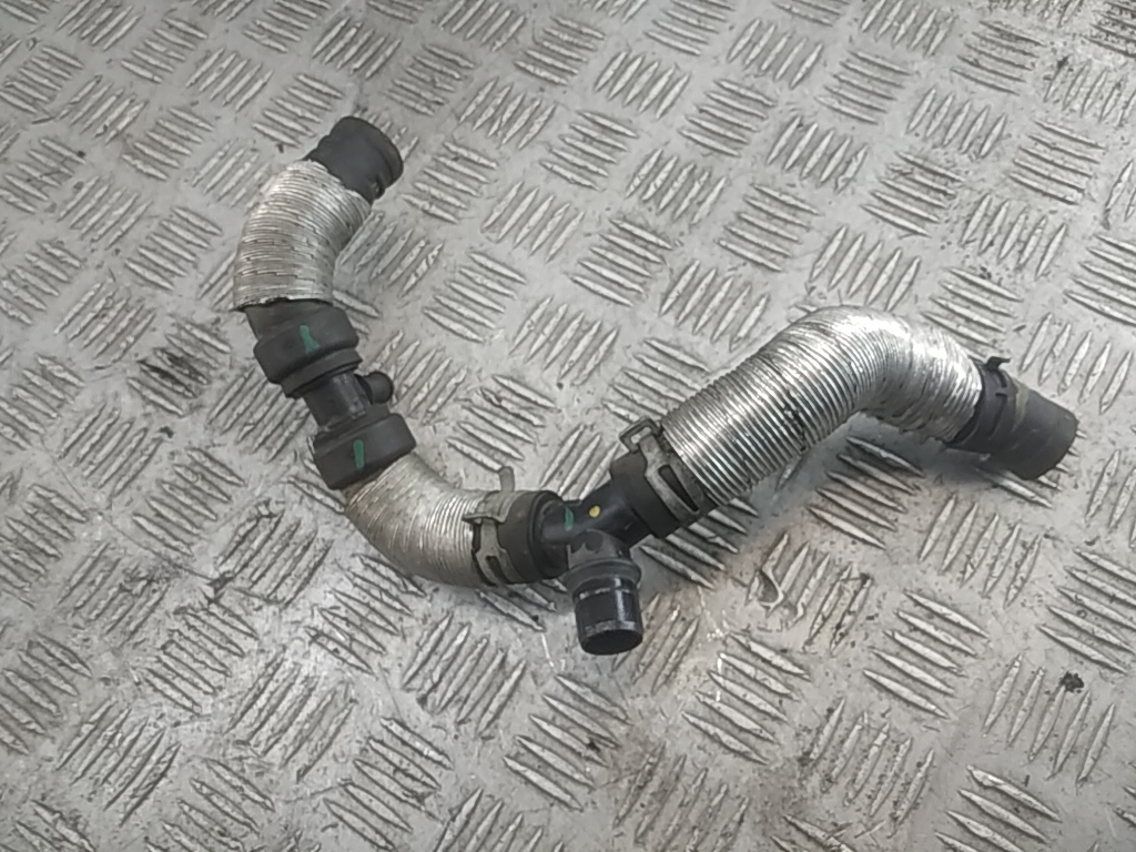 Шланг системы охлаждения