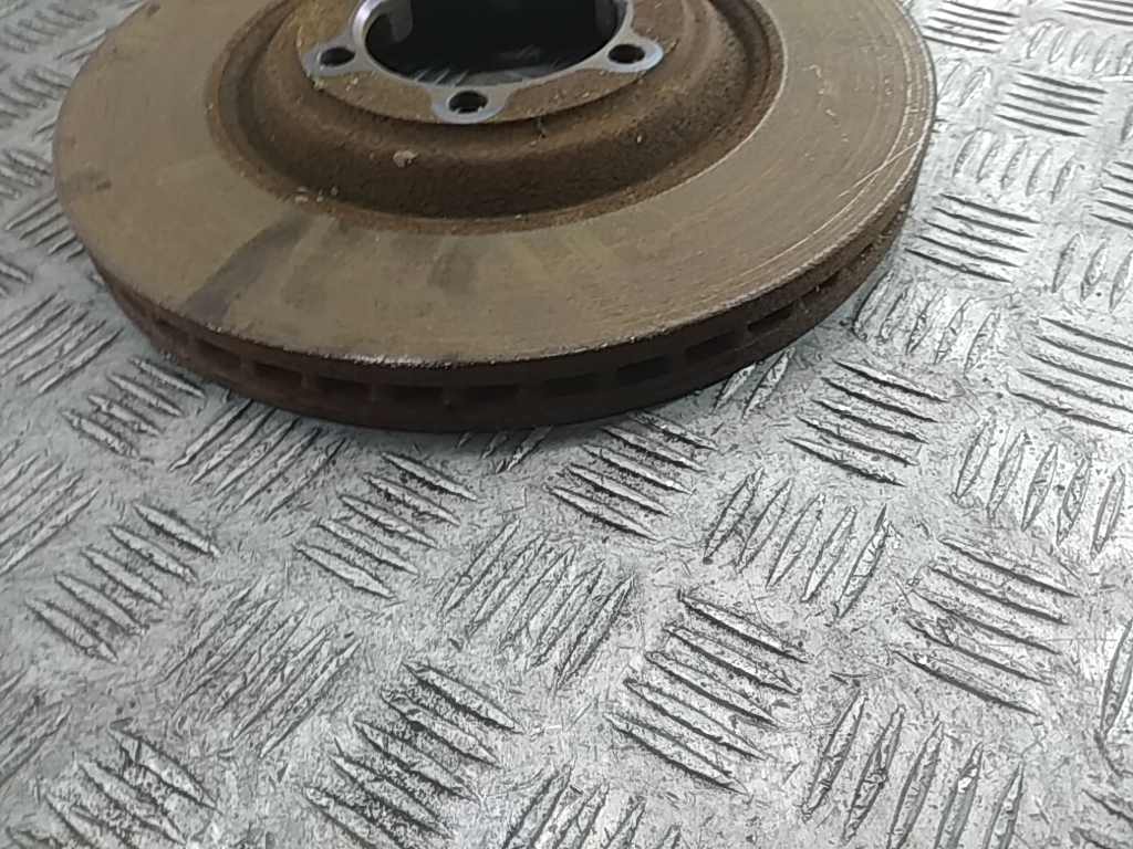 Диск тормозной передний вентилируемый