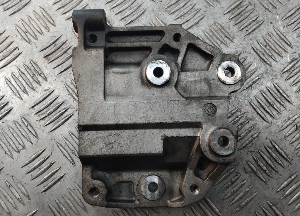 Кронштейн кондиционера