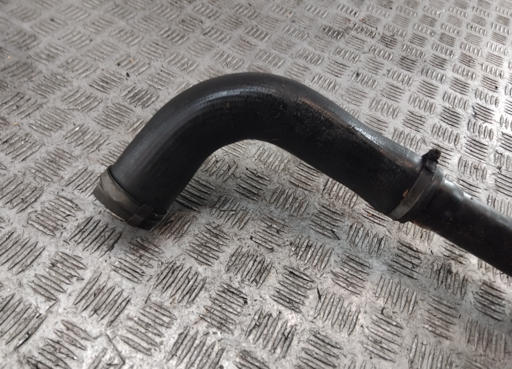 Патрубок интеркулера