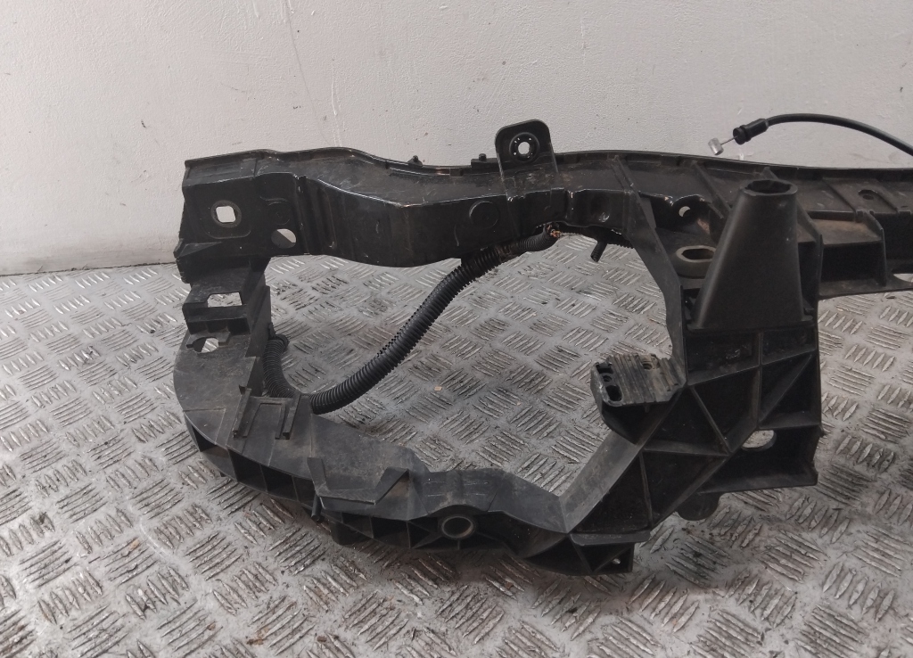 Панель передняя (телевизор)