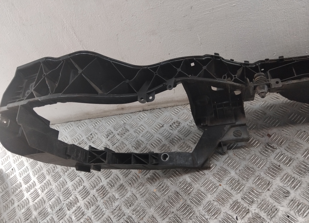 Панель передняя (телевизор)