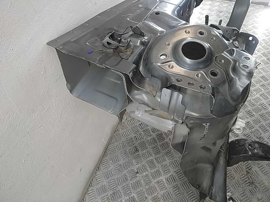 Лонжерон передний левый