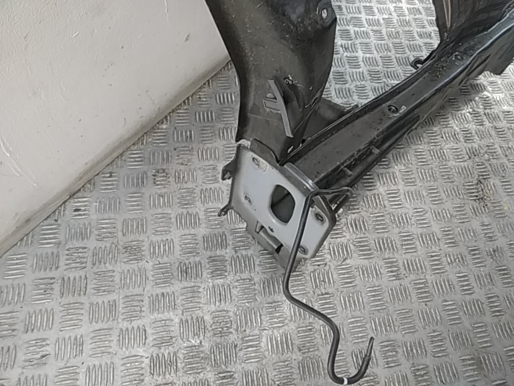 Лонжерон передний правый