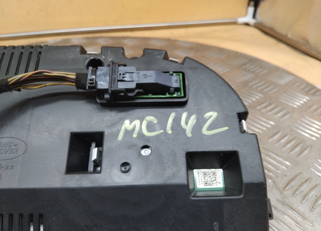 Панель приборов