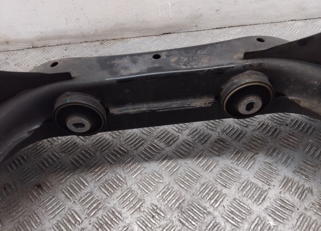 Балка задняя