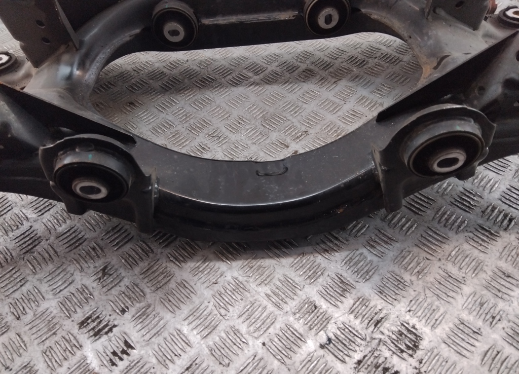 Балка задняя