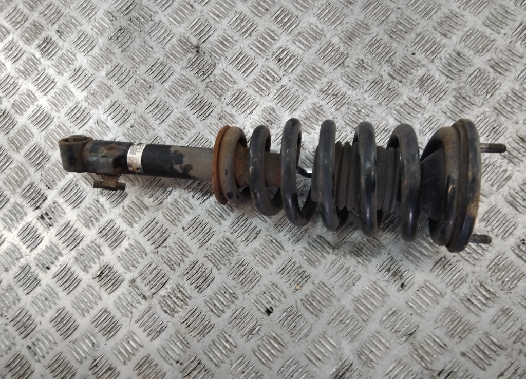 Амортизатор передний