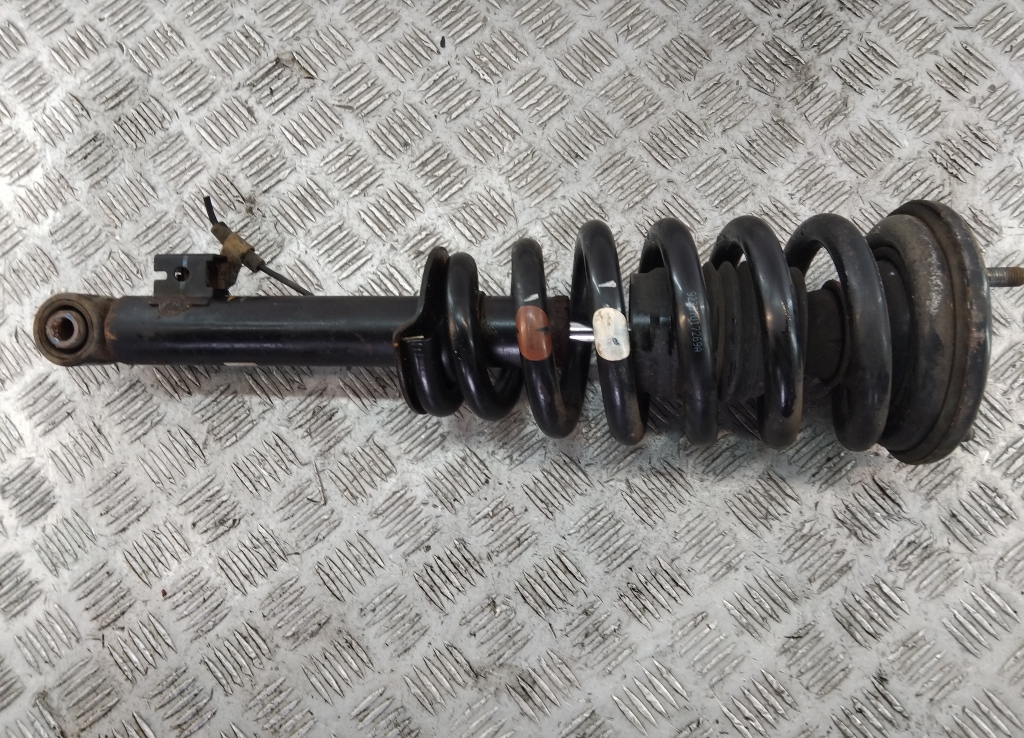 Амортизатор передний