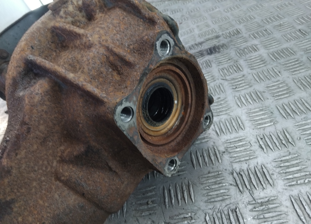 Редуктор переднего моста