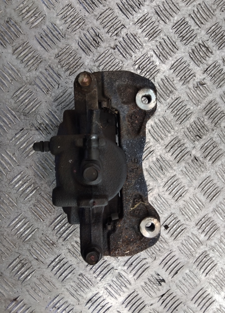 Суппорт передний левый