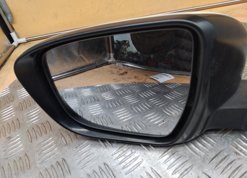 Зеркало левое электрическое