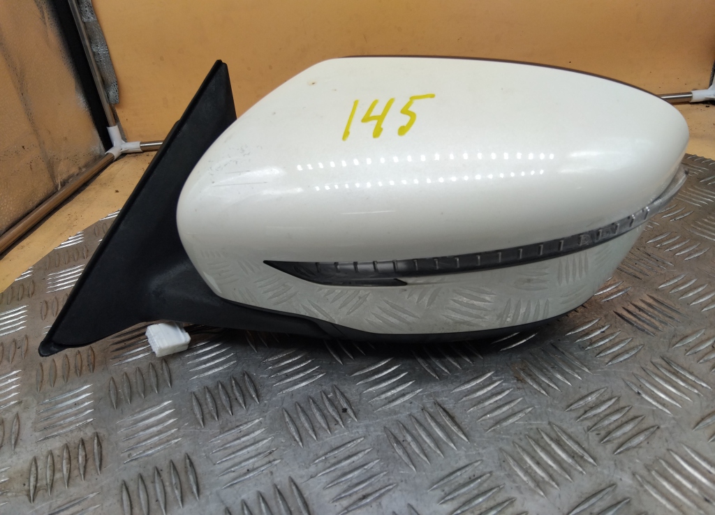 Зеркало левое электрическое