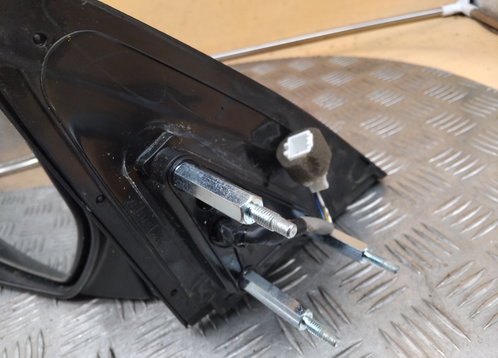 Зеркало левое электрическое