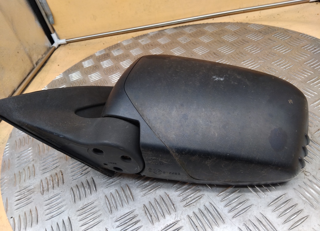 Зеркало левое электрическое