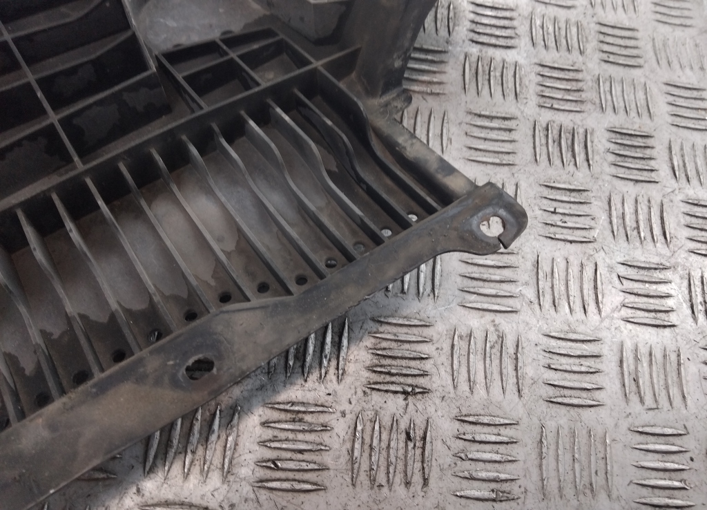 Защита антигравийная