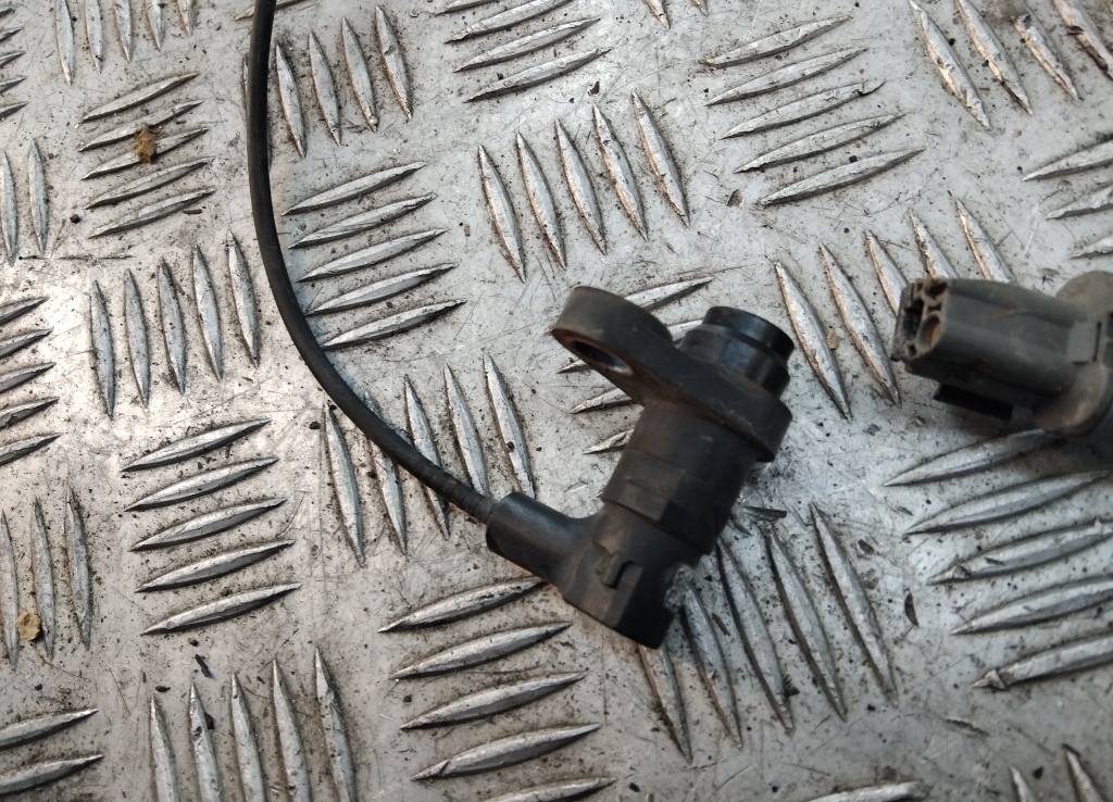 Датчик ABS задний правый