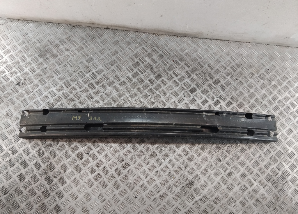 Усилитель заднего бампера