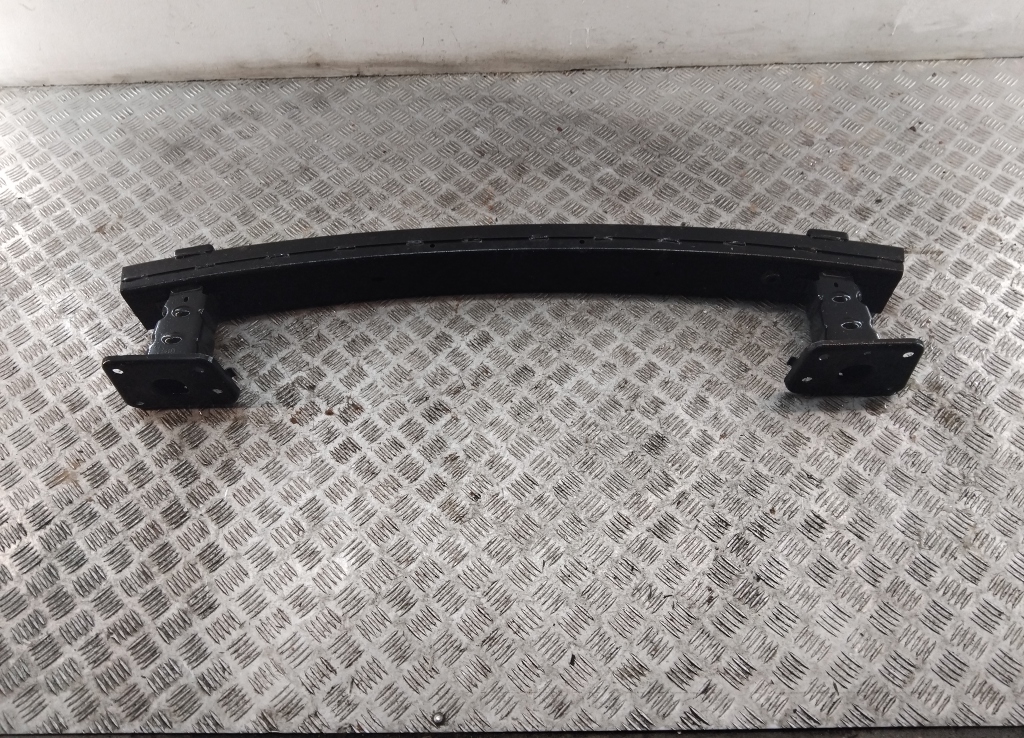 Усилитель заднего бампера