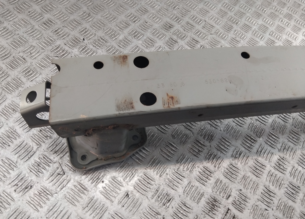 Усилитель заднего бампера