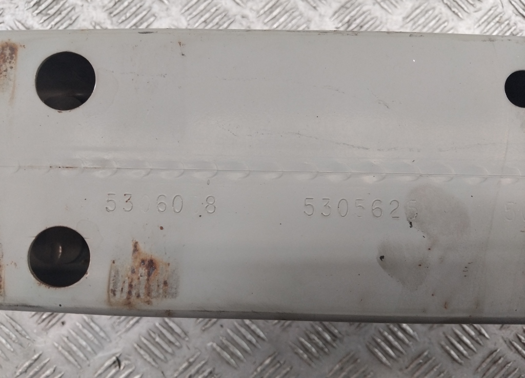 Усилитель заднего бампера