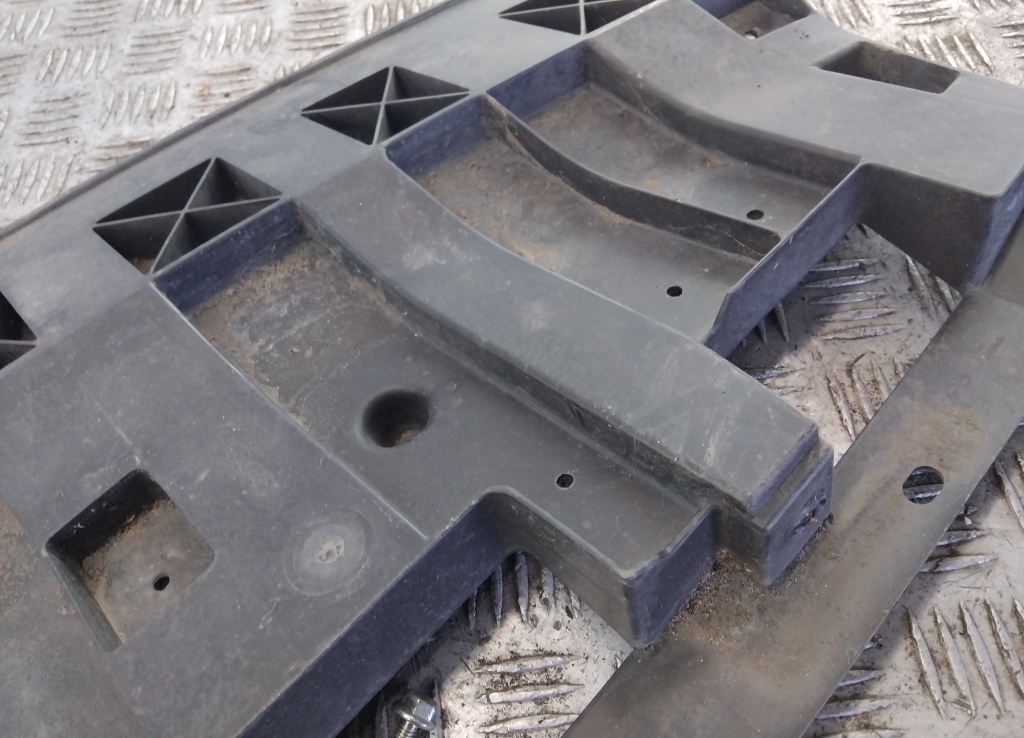 Защита антигравийная