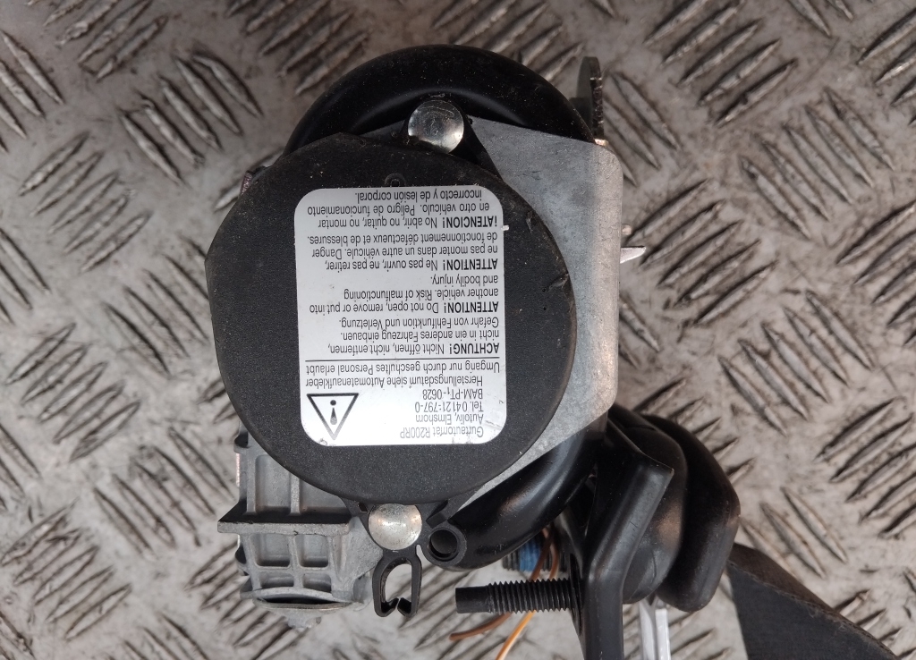 Ремень безопасности с пиропатроном