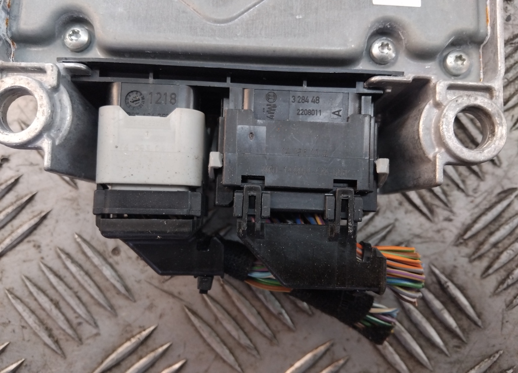 Блок управления подушек безопасности (AIR BAG)