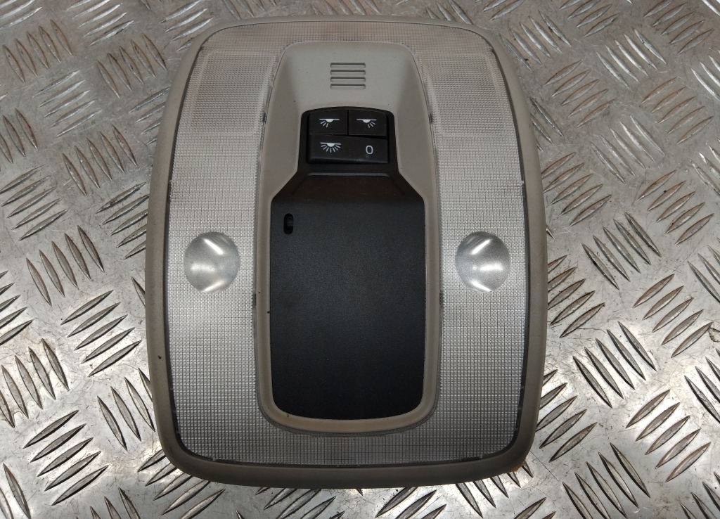 Плафон салонный