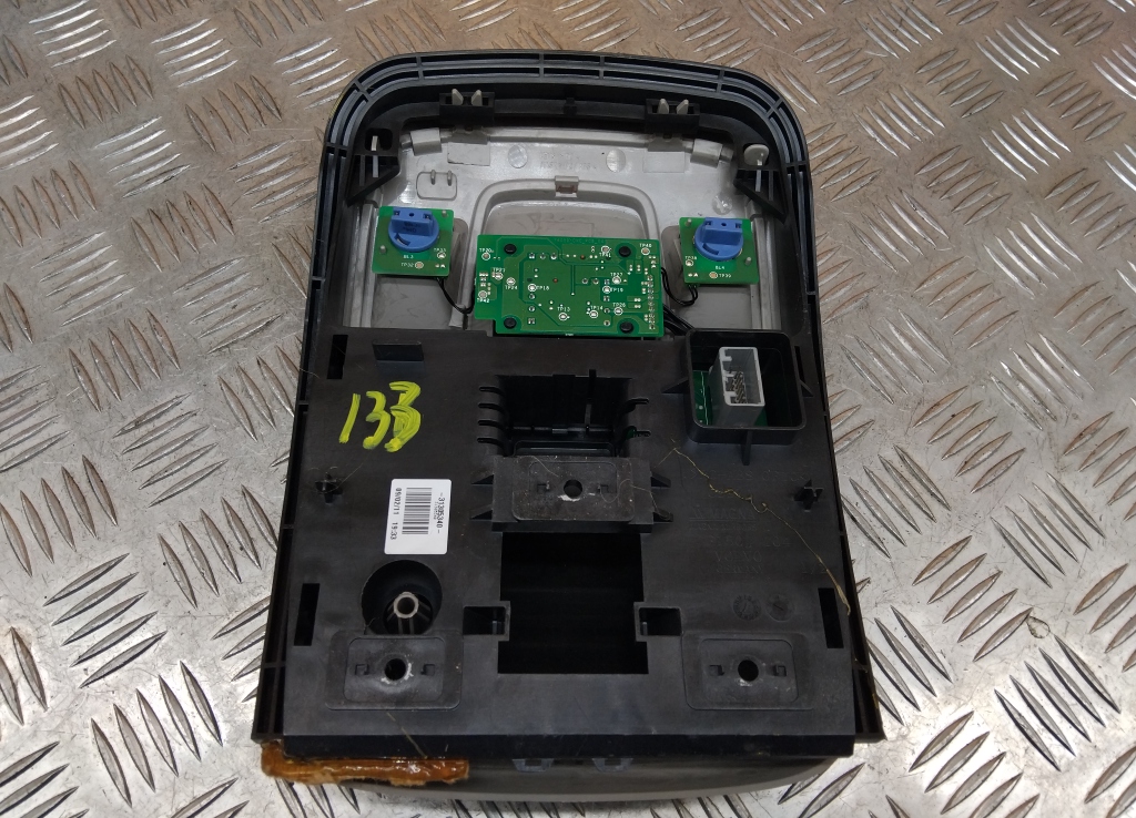 Плафон салонный