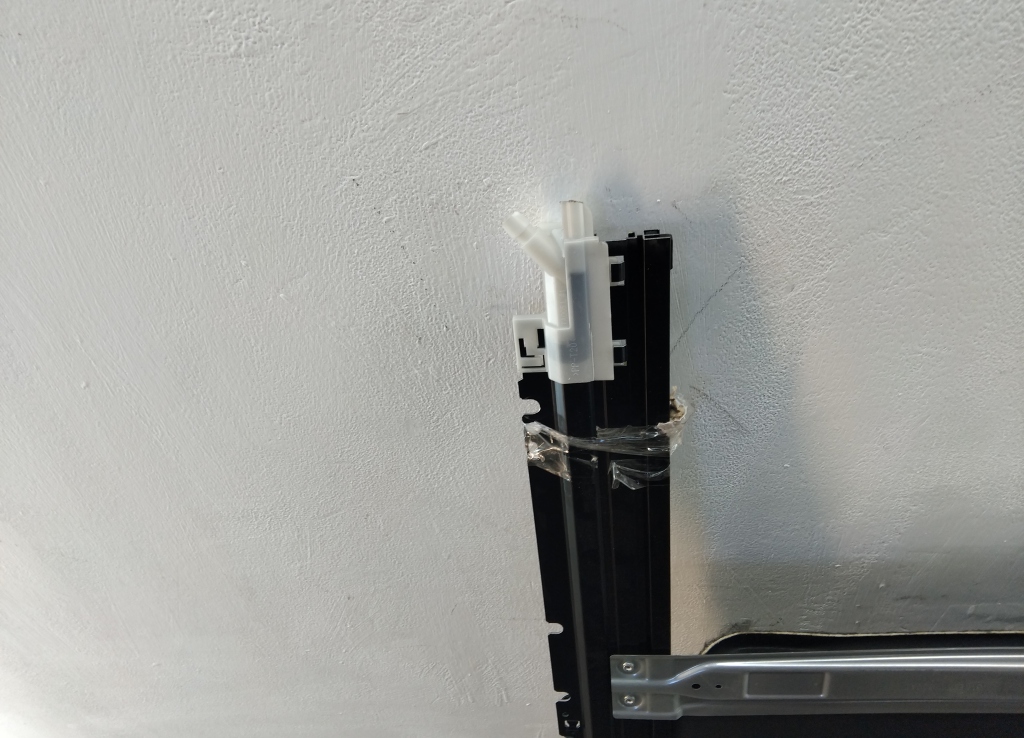 Люк в сборе электрический