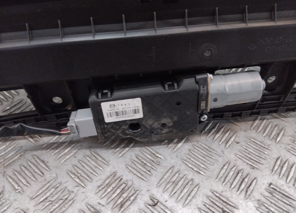 Люк в сборе электрический