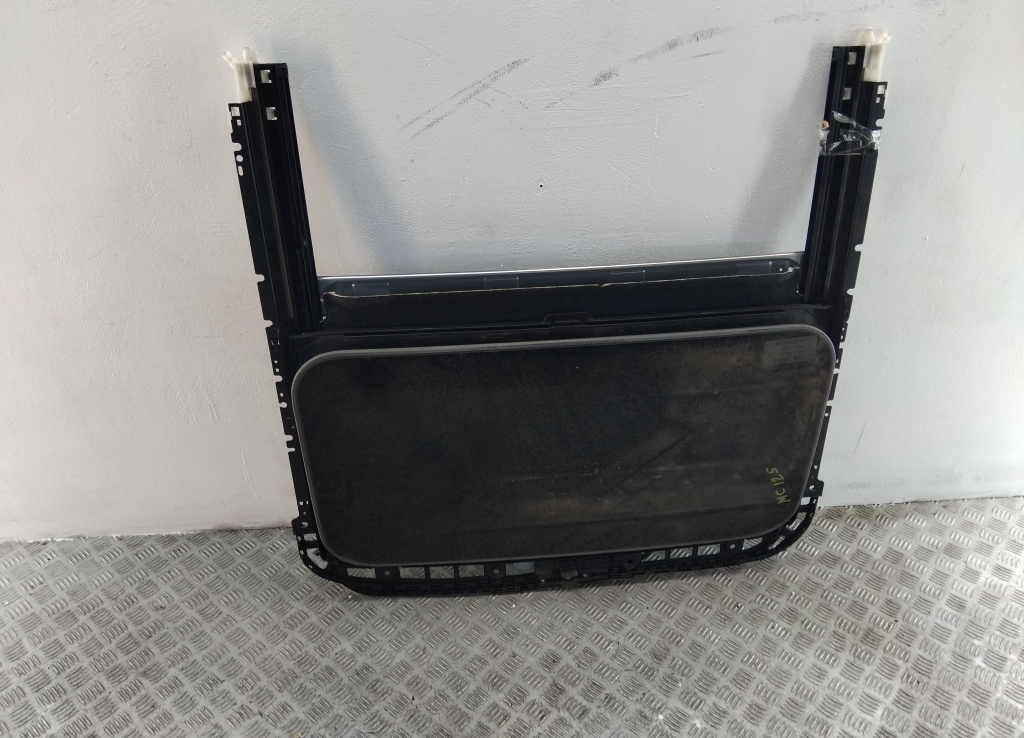 Люк в сборе электрический