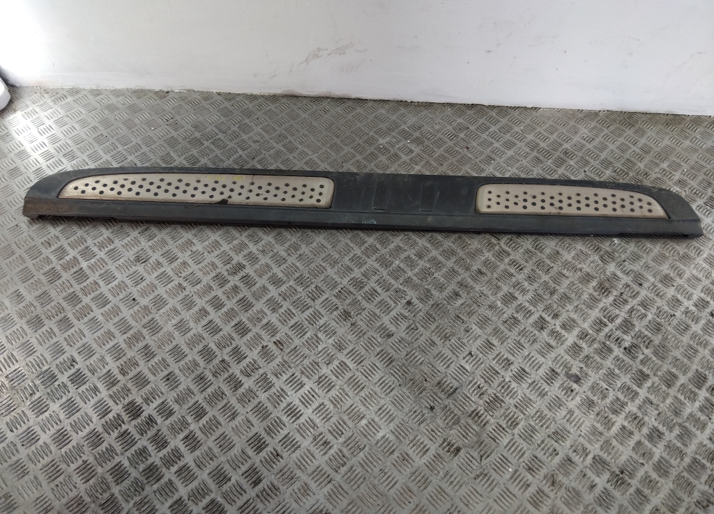 Подножка правая