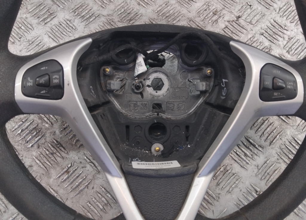 Рулевое колесо (руль)