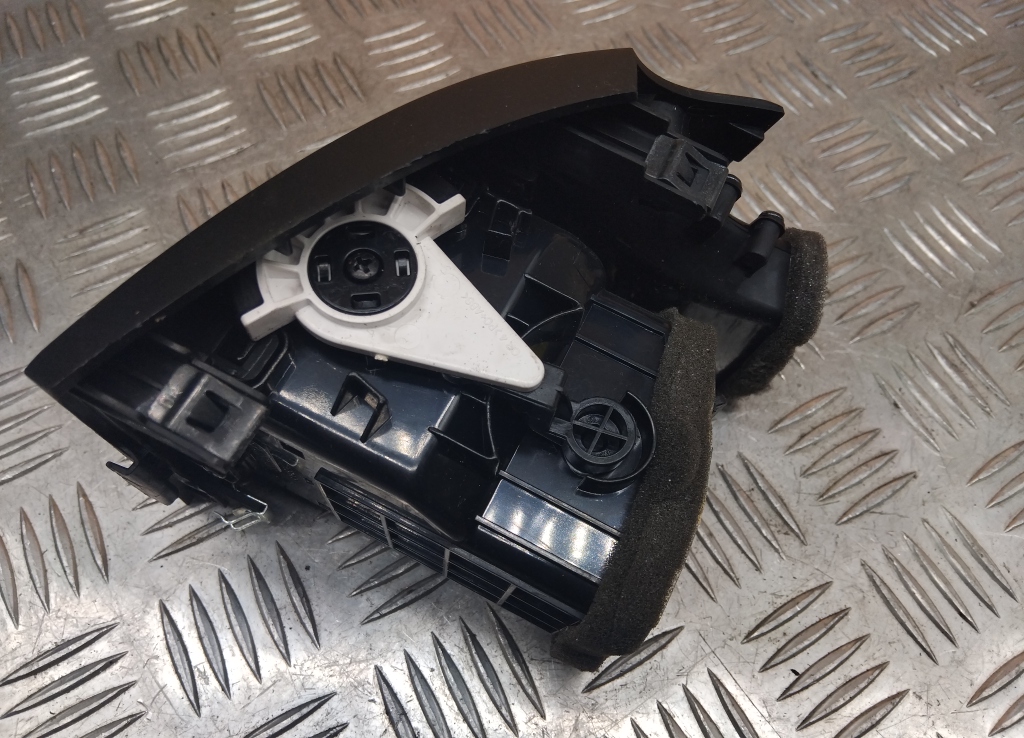 Дефлектор воздушный