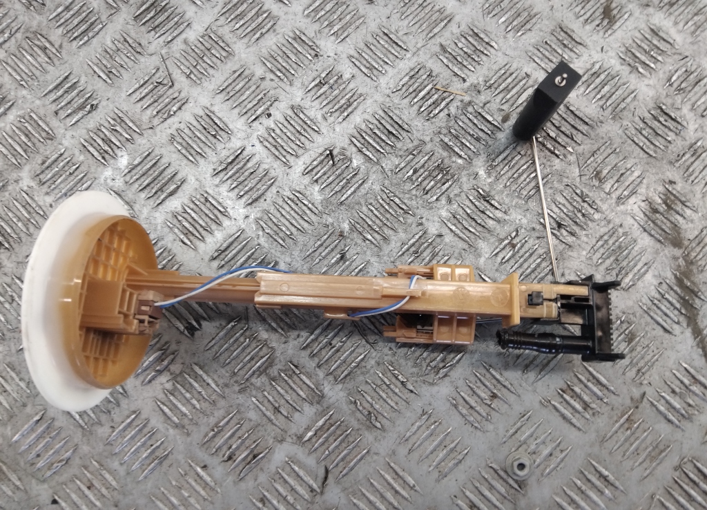 Датчик уровня топлива