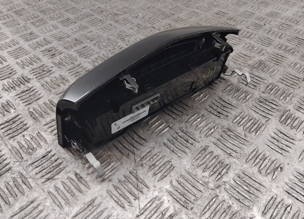 Блок управления климатической установкой