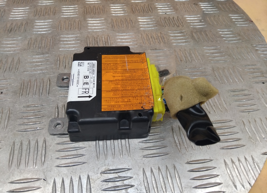 Блок управления подушек безопасности (AIR BAG)
