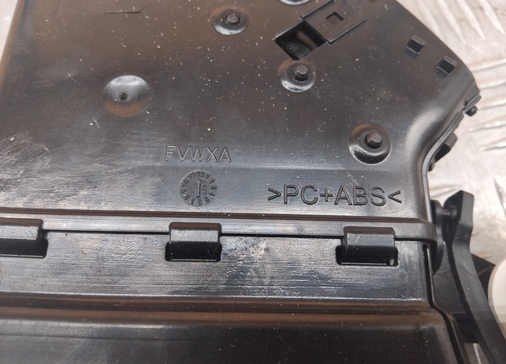 Дефлектор воздушный