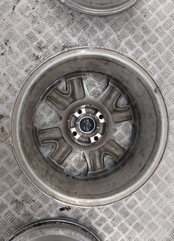 Диски колесные литые 4 шт