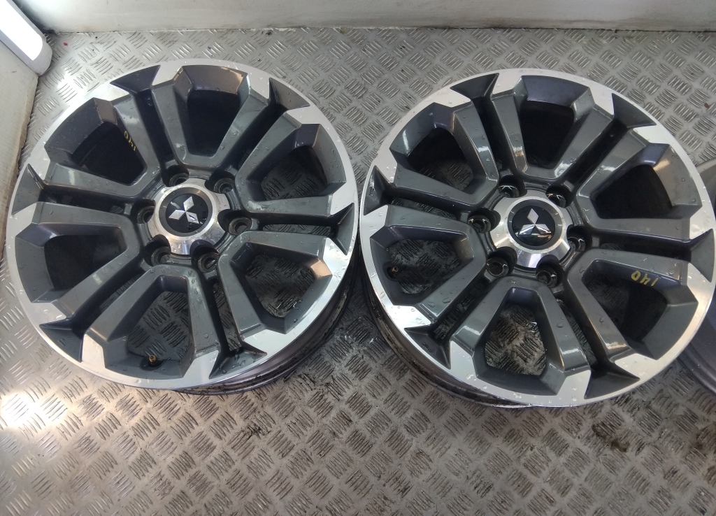 Диски колесные литые 4 шт