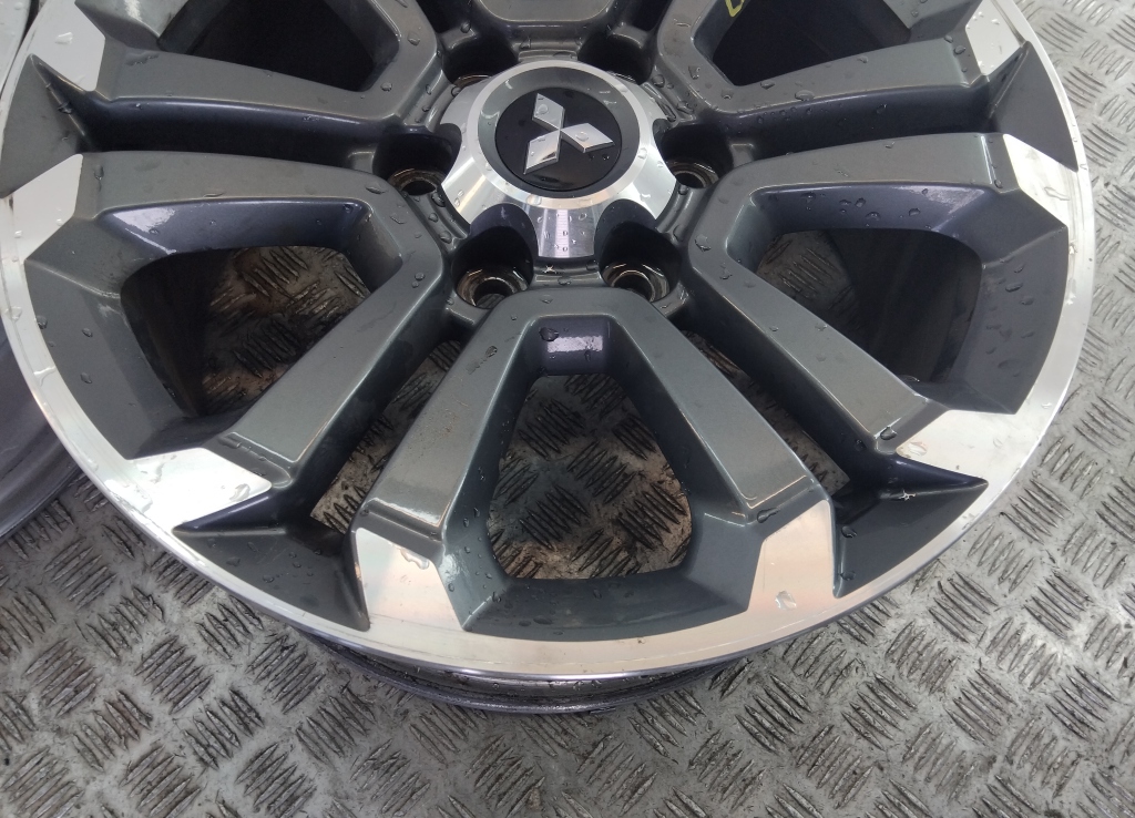 Диски колесные литые 4 шт