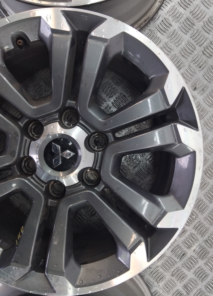 Диски колесные литые 4 шт